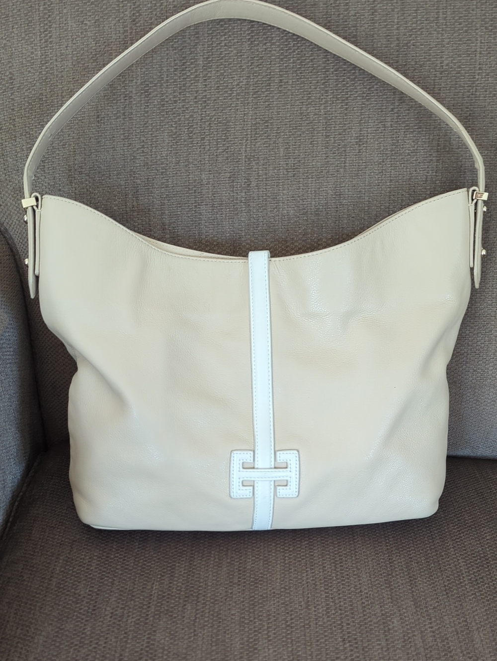 Elaine Turner Beige Leather Hobo Shoulder Bag